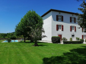 Maison Luroa , 